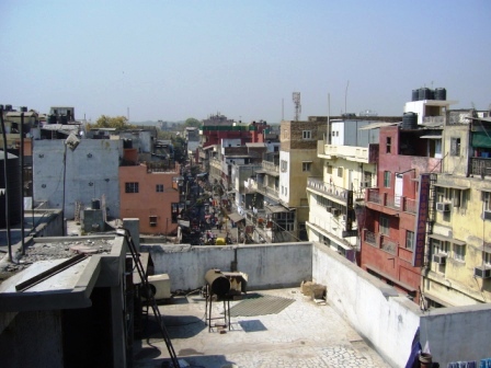 вид с крыши на Main Bazaar